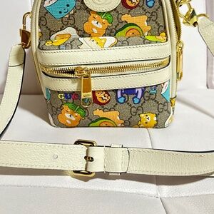 Cute kawaii crossbody bag-barely used